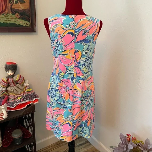 Lily Pulitzer Dress Beautiful Signature Pink & Blue Size Medium - Picture 4 of 9